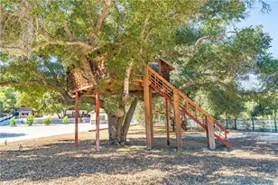 26251 Ravenhill Rd, Canyon Country, CA 91387 - Photo 5