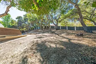 26251 Ravenhill Rd, Canyon Country, CA 91387 - Photo 41