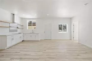 26251 Ravenhill Rd, Canyon Country, CA 91387 - Photo 37