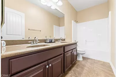 16425 Basswood, Fontana, CA 92336 - Photo 33