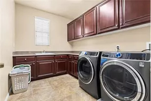 16425 Basswood, Fontana, CA 92336 - Photo 11