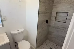 1047 W Ave H6, Lancaster, CA 93534 - Photo 13