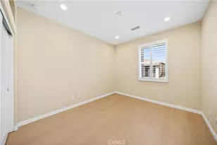 190 Crescent Moon, Irvine, CA 92602 - Photo 31