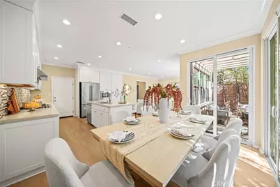 190 Crescent Moon, Irvine, CA 92602 - Photo 17