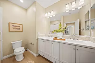 190 Crescent Moon, Irvine, CA 92602 - Photo 29