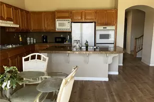 32965 Anasazi Dr, Temecula, CA 92592 - Photo 13