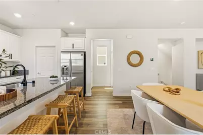 14700 Sherman Way, Van Nuys, CA 91405 - Photo 11