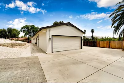 2128 Oak Crest, Riverside, CA 92506 - Photo 33