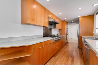 2128 Oak Crest, Riverside, CA 92506 - Photo 9