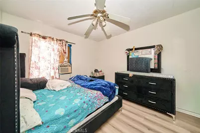 2001 W Myrtle, Santa Ana, CA 92703 - Photo 7