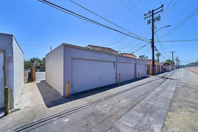 2001 W Myrtle, Santa Ana, CA 92703 - Photo 25
