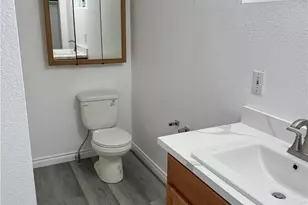 2435 W Broadway, Anaheim, CA 92804 - Photo 15