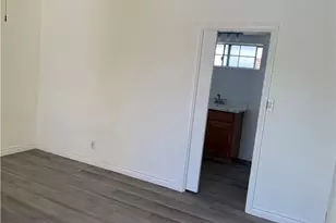 2435 W Broadway, Anaheim, CA 92804 - Photo 19