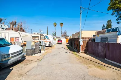 584 E H Street, Colton, CA 92324 - Photo 5