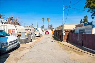 584 E H St, Colton, CA 92324 - Photo 5