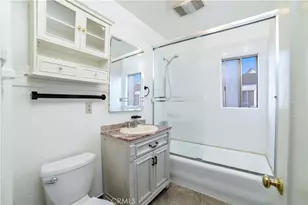 1036 S Citrus Ave, Los Angeles, CA 90019 - Photo 19