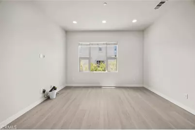 90 Renewal, Irvine, CA 92618 - Photo 9
