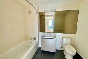 889 Francisco, Los Angeles, CA 90017 - Photo 7