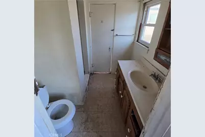 116 E Fredrick St, Barstow, CA 92311 - Photo 11