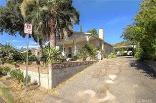 10610 Woodward, Sunland, CA 91040 - Photo 29