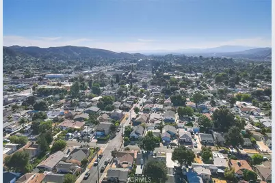 10610 Woodward, Sunland, CA 91040 - Photo 5