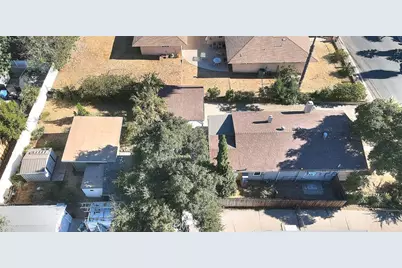 10610 Woodward, Sunland, CA 91040 - Photo 15
