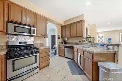 658 E. Phillips Boulevard, Pomona, CA 91766 - Photo 33