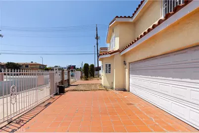 3672 S Normandie, Los Angeles, CA 90007 - Photo 5