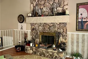 109 Rockledge Ln, Lake Arrowhead, CA 92352 - Photo 3