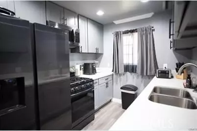 13092 Maclay, Sylmar, CA 91342 - Photo 3