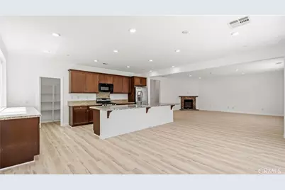 7911 Sea Salt Avenue, Fontana, CA 92336 - Photo 15