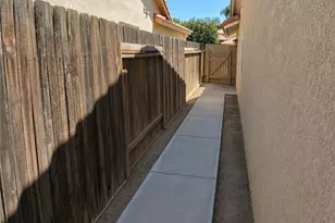 713 Harvest Creek Rd, Bakersfield, CA 93312 - Photo 25