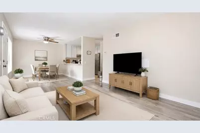 25717 Sycamore Pointe, Lake Forest, CA 92630 - Photo 5