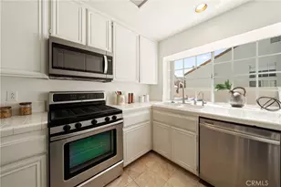 130 Almador, Irvine, CA 92614 - Photo 9