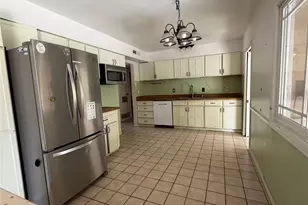 1161 N Handy St, Orange, CA 92867 - Photo 5