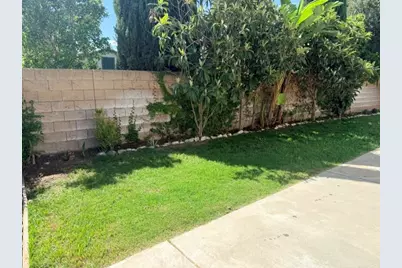 5732 Ridgemark, Fontana, CA 92336 - Photo 25
