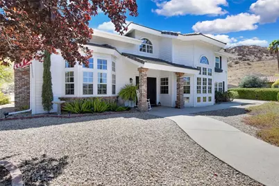 42815 Pheasant Hill Place, Hemet, CA 92544 - Photo 5