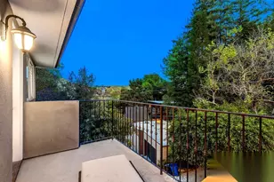 10523 Selkirk Ln, Los Angeles, CA 90077 - Photo 35