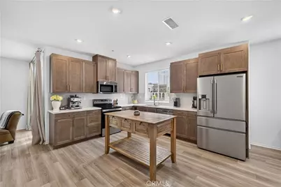 16140 Spicebush Ln, Chino, CA 91708 - Photo 7