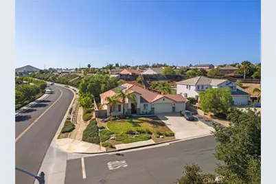 19175 Hawkhill, Perris, CA 92570 - Photo 35