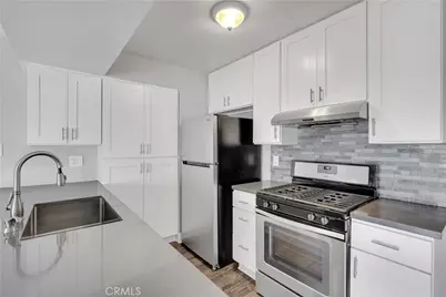 2801 S Fairview St #B, Santa Ana, CA 92704 - Photo 19