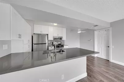 2801 S Fairview St #B, Santa Ana, CA 92704 - Photo 23
