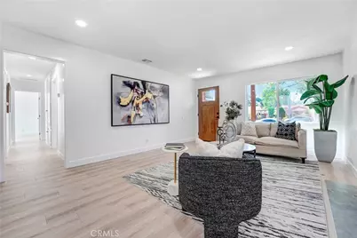 20919 Costanso Street, Woodland Hills, CA 91364 - Photo 5
