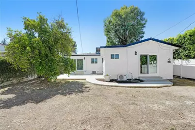 20919 Costanso Street, Woodland Hills, CA 91364 - Photo 27