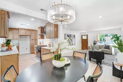 20919 Costanso Street, Woodland Hills, CA 91364 - Photo 7