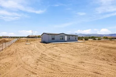 7323 Woodcliff Street, Phelan, CA 92371 - Photo 27