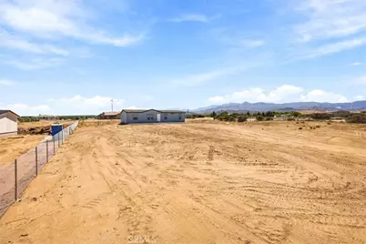 7323 Woodcliff Street, Phelan, CA 92371 - Photo 29