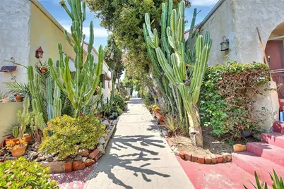 1752 1746 Lucretia Avenue, Los Angeles, CA 90026 - Photo 9