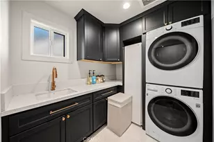 13321 Bubbling Well Rd, Tustin, CA 92780 - Photo 37