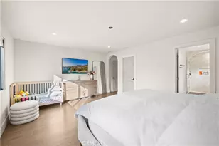 13321 Bubbling Well Rd, Tustin, CA 92780 - Photo 23